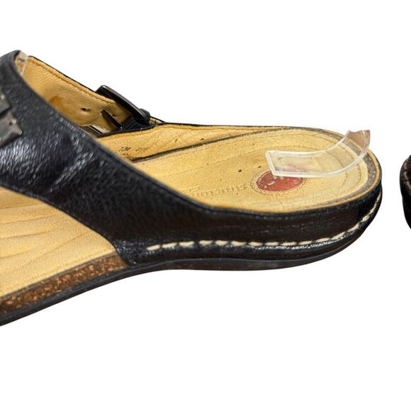 Clarks Unstructured Undrizzle Studded Leather Thongs Comfort Sandals Shoes 7.5 - Picture 4 of 16